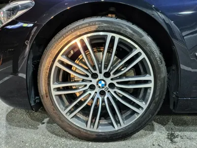 BMW 5-Series 2019, 90600 км, за 18051.73 USD - фото 11