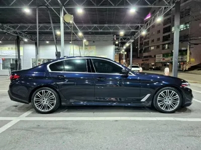 BMW 5-Series 2019, 90600 км, за 18051.73 USD - фото 14