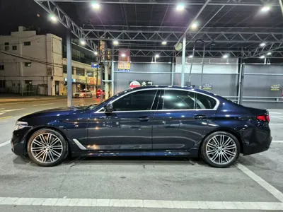 BMW 5-Series 2019, 90600 км, за 18051.73 USD - фото 15