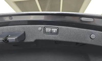Kia K7 2016, 55416 км, за 8527.24 USD - фото 30