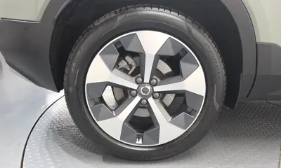 Volvo XC40 2023, 6796 км, за 28160.69 USD