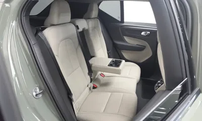 Volvo XC40 2023, 6796 км, за 28160.69 USD - фото 12