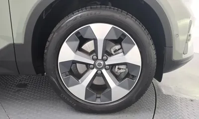 Volvo XC40 2023, 6796 км, за 28160.69 USD - фото 21