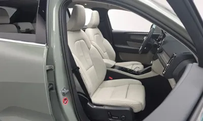 Volvo XC40 2023, 6796 км, за 28160.69 USD - фото 26