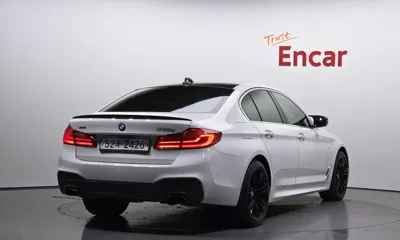 BMW 5-Series 2018, 98584 км, за 18314.3 USD