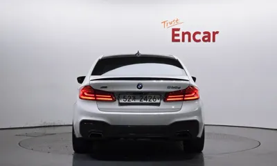 BMW 5-Series 2018, 98584 км, за 18314.3 USD