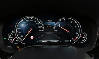 BMW 5-Series 2018, 98584 км, за 18314.3 USD - фото 8