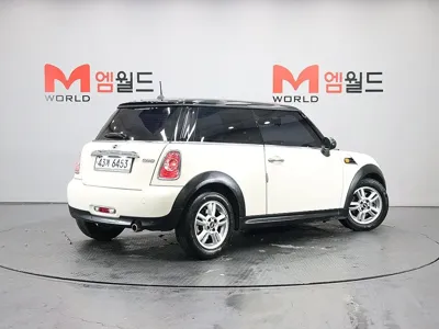 MINI Cooper 2013, 62000 км, за 3931.99 USD