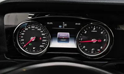 Mercedes-Benz E-Class 2017, 136481 км, за 11661.24 USD - фото 8