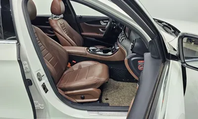 Mercedes-Benz E-Class 2017, 136481 км, за 11661.24 USD - фото 10