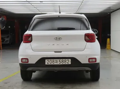 Hyundai Venue 2020, 54263 км, за 7475.78 USD