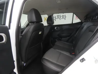 Hyundai Venue 2020, 54263 км, за 7475.78 USD - фото 11