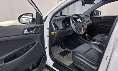 Hyundai Tucson 2017, 72888 км, за 8278.14 USD - фото 10
