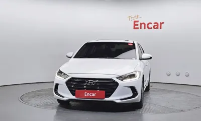 Hyundai Avante 2016, 93784 км, за 7100.98 USD