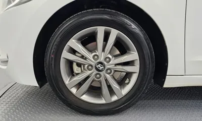 Hyundai Avante 2016, 93784 км, за 7100.98 USD