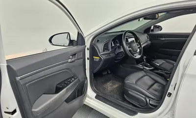 Hyundai Avante 2016, 93784 км, за 7100.98 USD - фото 10