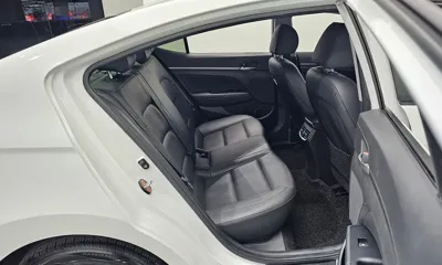 Hyundai Avante 2016, 93784 км, за 7100.98 USD - фото 12