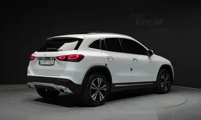 Mercedes-Benz GLA-Class 2021, 87399 км, за 17421.82 USD
