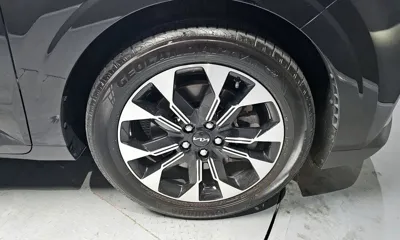 Kia Canival 2022, 87805 км, за 15426.02 USD