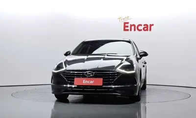 Hyundai Sonata 2021, 90015 км, за 10509.72 USD