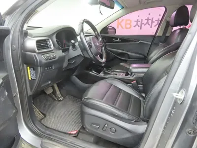 Kia Sorento 2015, 422616 км, за 3918.87 USD