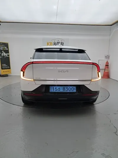 Kia EV6 2023, 187883 км, за 15309.45 USD