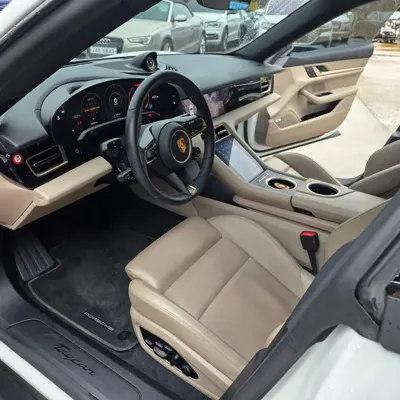 Porsche Taycan 2022, 55797 км, за 55674.91 USD - фото 9