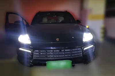 Porsche Cayenne 2018, 63800 км, за 46337 USD