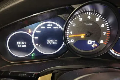 Porsche Cayenne 2018, 63800 км, за 46337 USD - фото 12