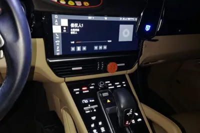 Porsche Cayenne 2018, 63800 км, за 46337 USD - фото 13