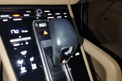 Porsche Cayenne 2018, 63800 км, за 46337 USD - фото 14