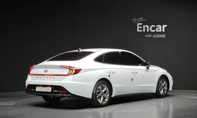 Hyundai Sonata 2022, 85248 км, за 9710.48 USD