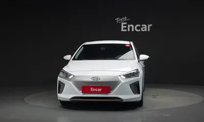 Hyundai Ioniq 2018, 121079 км, за 8326.84 USD