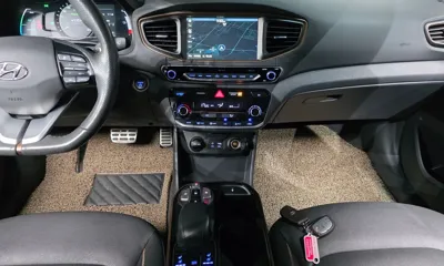 Hyundai Ioniq