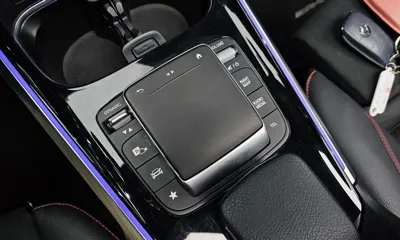 Mercedes-Benz GLB-Class 2021, 73541 км, за 18232.72 USD - фото 17