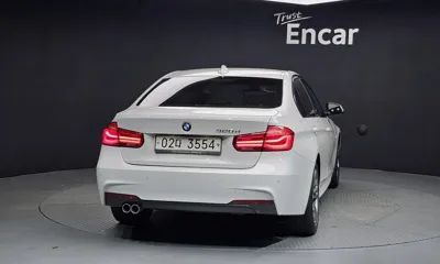 BMW 3-Series 2017, 128220 км, за 8533.54 USD