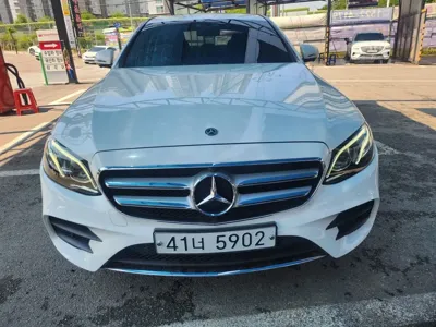 Mercedes-Benz E-Class 2019, 26800 км, за 19561.51 USD