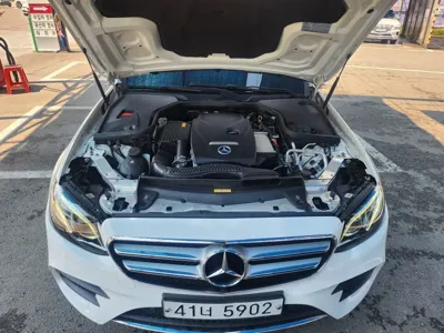 Mercedes-Benz E-Class 2019, 26800 км, за 19561.51 USD - фото 6