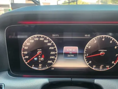 Mercedes-Benz E-Class 2019, 26800 км, за 19561.51 USD - фото 8