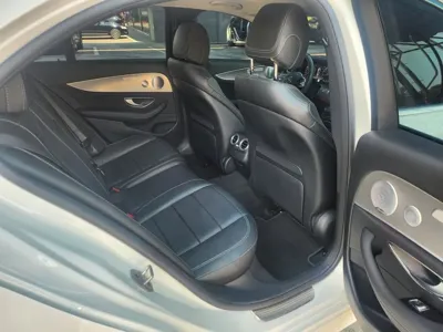 Mercedes-Benz E-Class 2019, 26800 км, за 19561.51 USD - фото 15