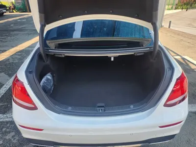 Mercedes-Benz E-Class 2019, 26800 км, за 19561.51 USD - фото 17