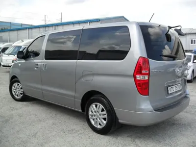Hyundai Starex 2017, 177014 км, за 5528.42 USD