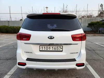 Kia Canival 2019, 129000 км, за 11044.66 USD