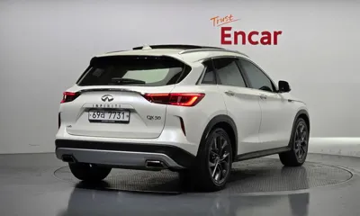 Infiniti QX50 2019, 124923 км, за 12151.86 USD