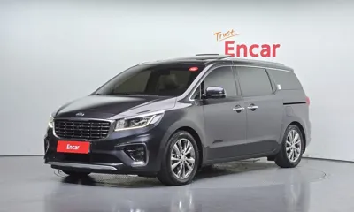 Kia Canival · 2020 год