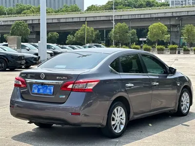Nissan Sylphy 2013, 140000 км, за 2618.43 USD