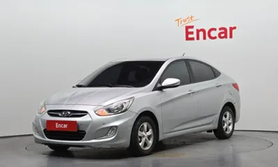 Hyundai Accent · 2012 год