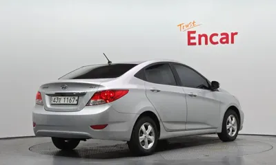 Hyundai Accent 2012, 256189 км, за 2115.28 USD