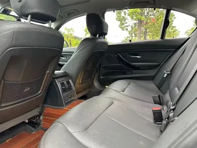 BMW 3 Series 2018, 90000 км, за 13095.68 USD