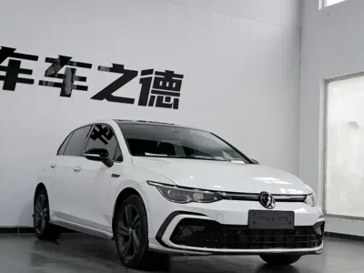 Volkswagen Golf 2022, 39000 км, за 17492.91 USD